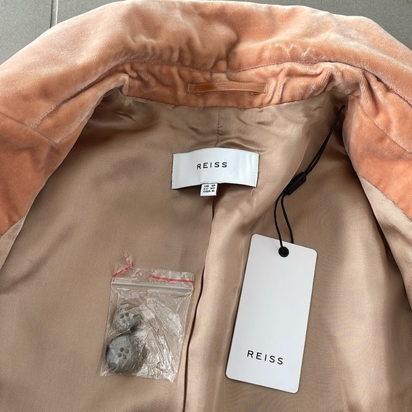 Reiss Aubrie double breasted velvet jacket/blazer, in peach/pink color - Picture 6 of 17